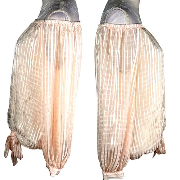 Vince Camuto Peach Balloon Hem Blouse Top Medium Romance OS - Picture 8 of 13